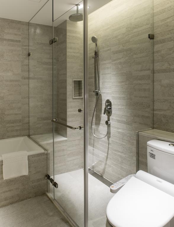 Riverview Suites Taipei Room photo