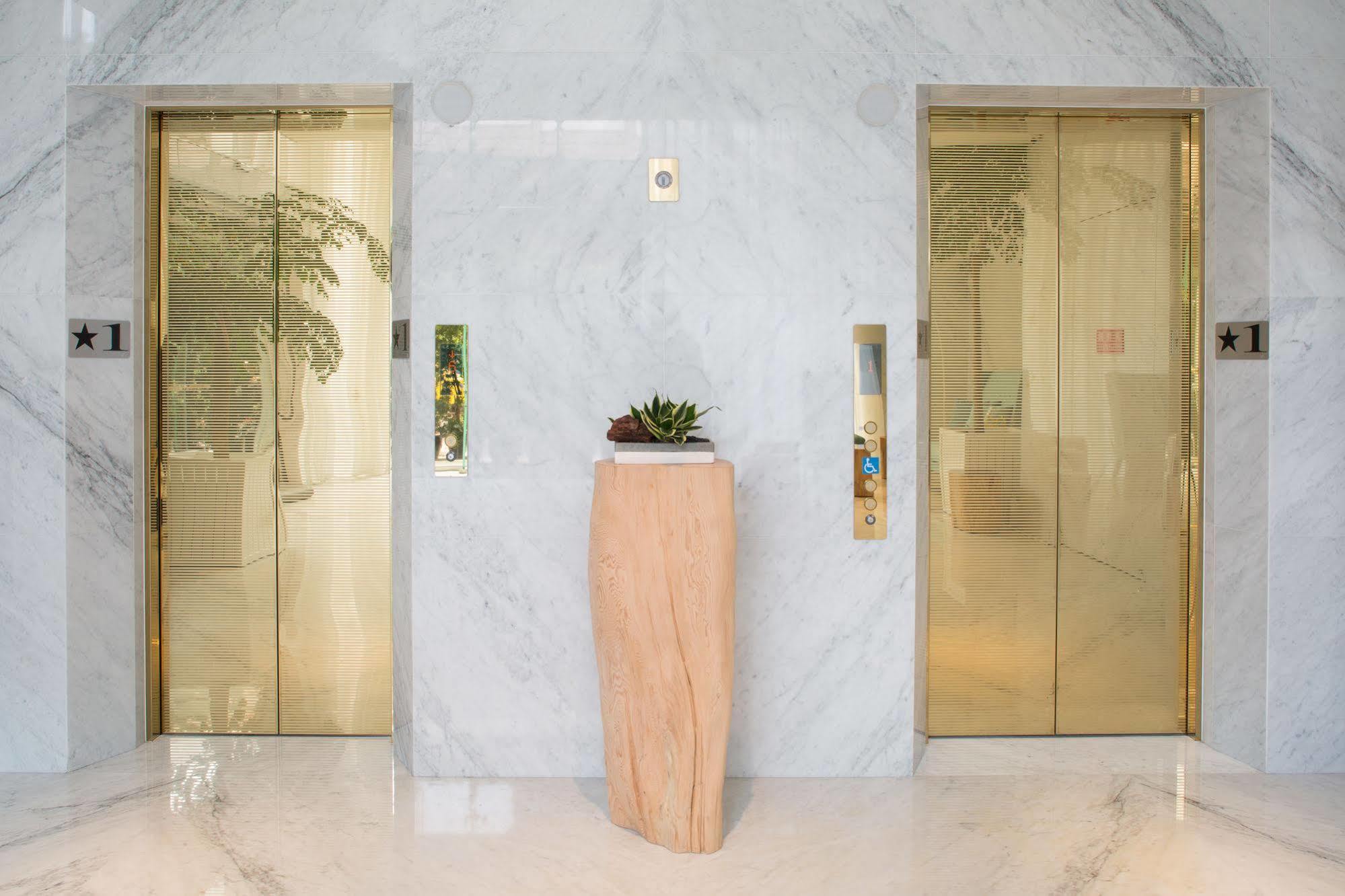 Riverview Suites Taipei Exterior photo