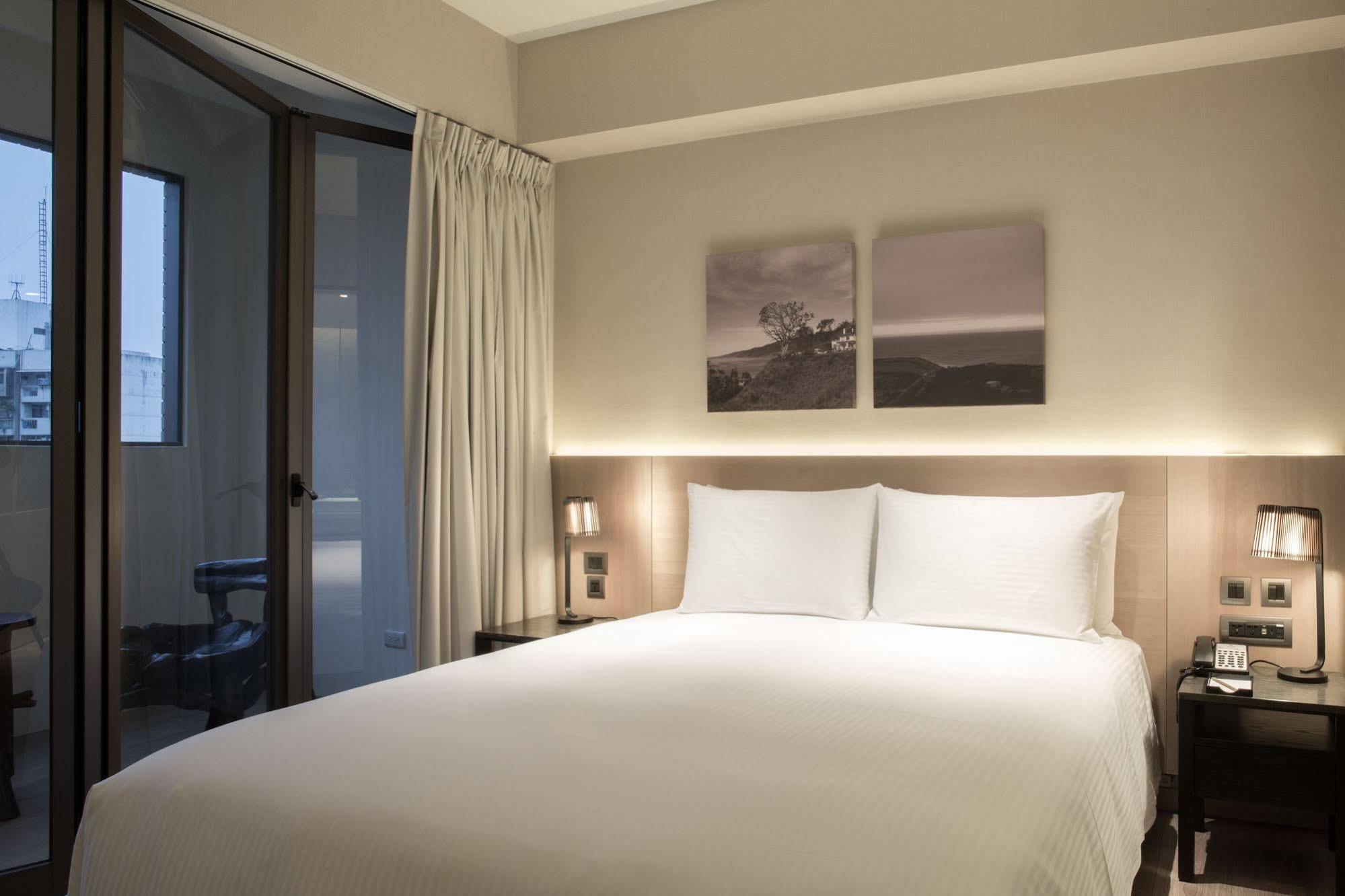 Riverview Suites Taipei Exterior photo